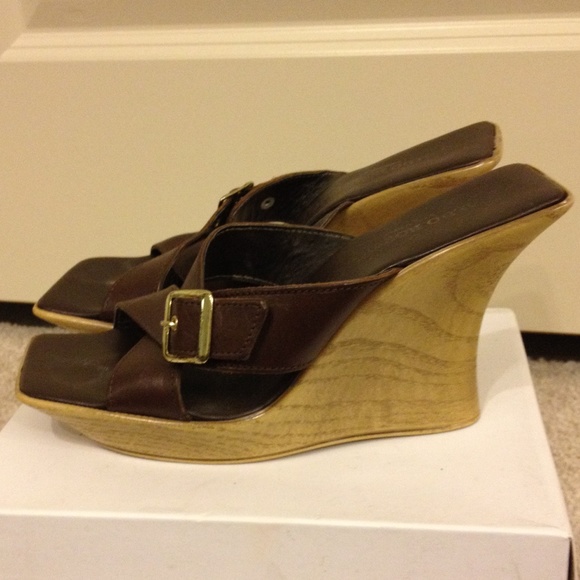 Brown platform wedge sandals - Picture 2 of 4