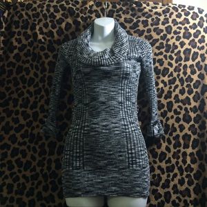 🅾help to clean out 🅾Nice Sweater