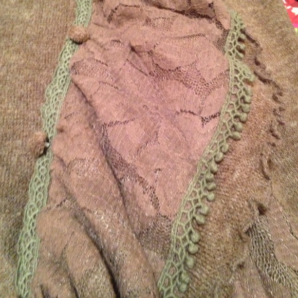 ❌SOLD❌Long brown lace ruffle sweater - Picture 3 of 3