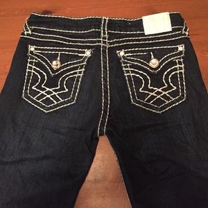 LA idol dark wash Capri jeans