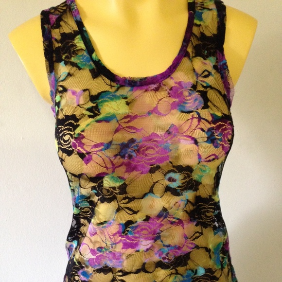 Multi-Color Flower Print Tank Top - Picture 3 of 3