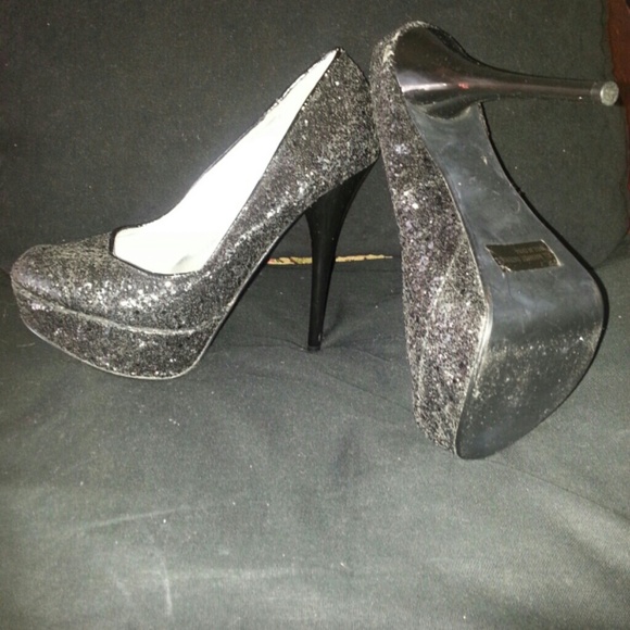 Womens Qupid Onyx Round Toe Stilletos