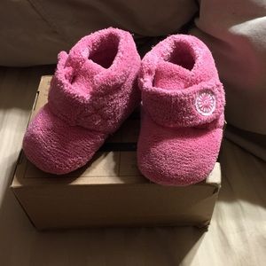 Ugg infant shoe