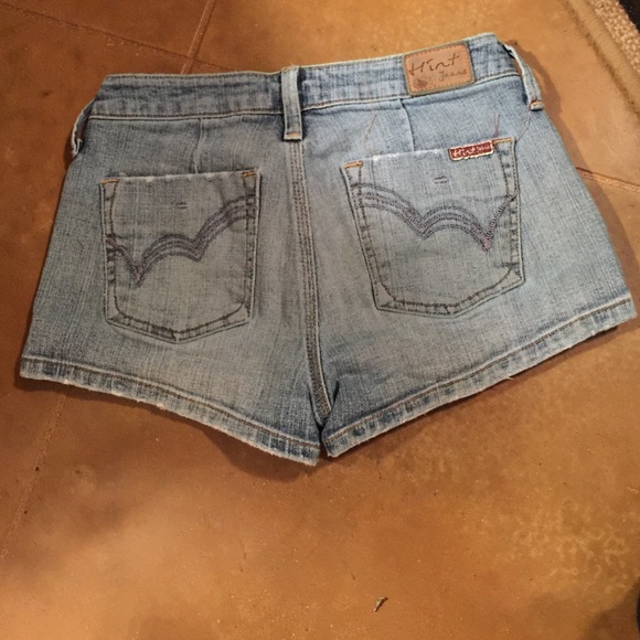 Shorts - Picture 2 of 3