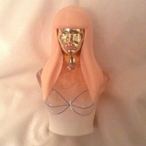 Nicki minaj perfume