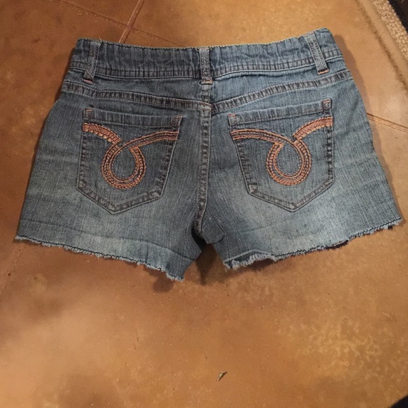 Shorts - Picture 2 of 2