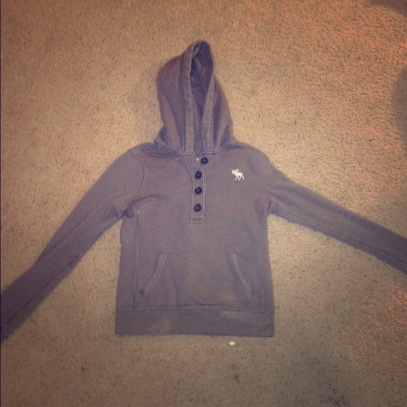 half button up abercombie hoodie