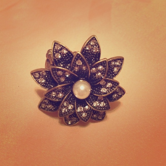 Flower ring
