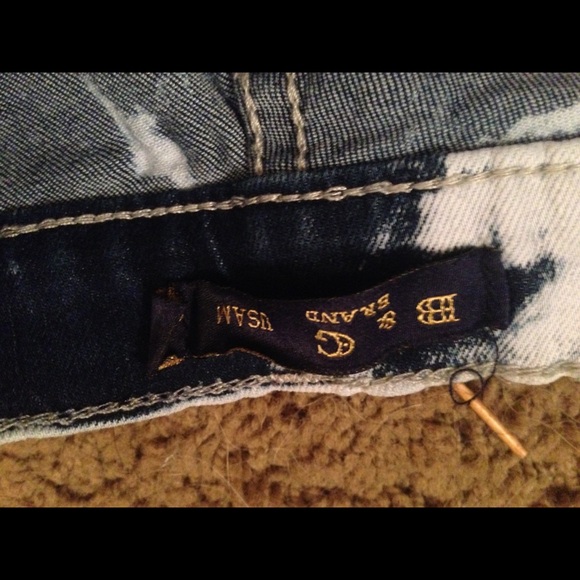 Shorts - Picture 2 of 2