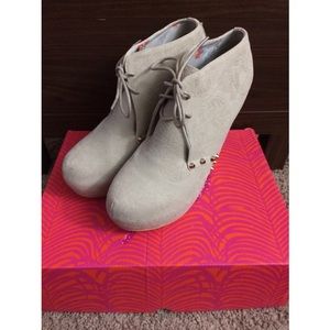 Nude Iron Fist Stud Wedges