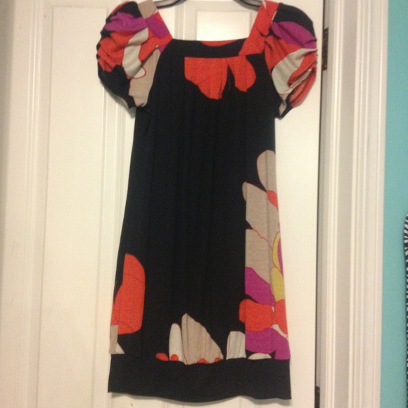Square neck ruched short sleeve flower mini dress