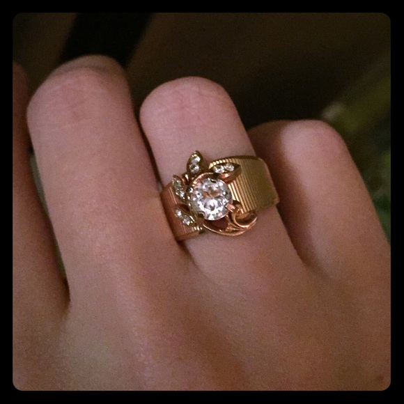 Vintage gold ring