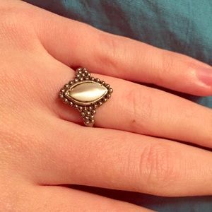 Vintage cat eye ring