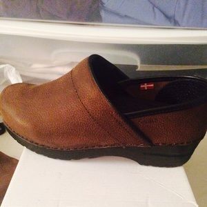 SOLD SOLD Brand new sanita signature nurse shoes