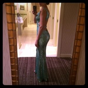 Designer Stunning sequin gown!