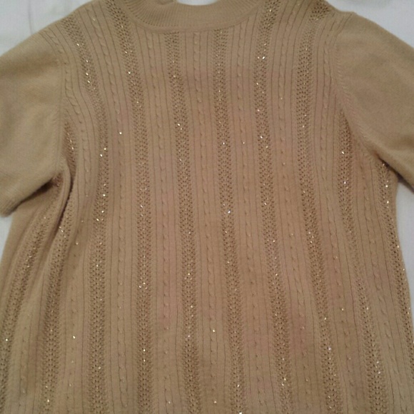 Short sleeve sweatshirt
