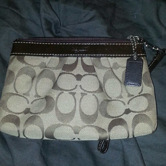 Coach Clutches & Wallets - NWOT Authentic  Coach  Wristlet