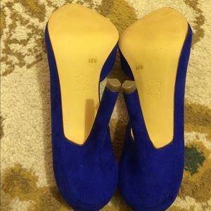 Jessica Simpson Shoes - Jessica Simpson colbat colored pumps Jessica Simpson Shoes - Jessica Simpson colbat colored pumps