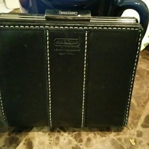 COACH WALLET AUTHENTIC