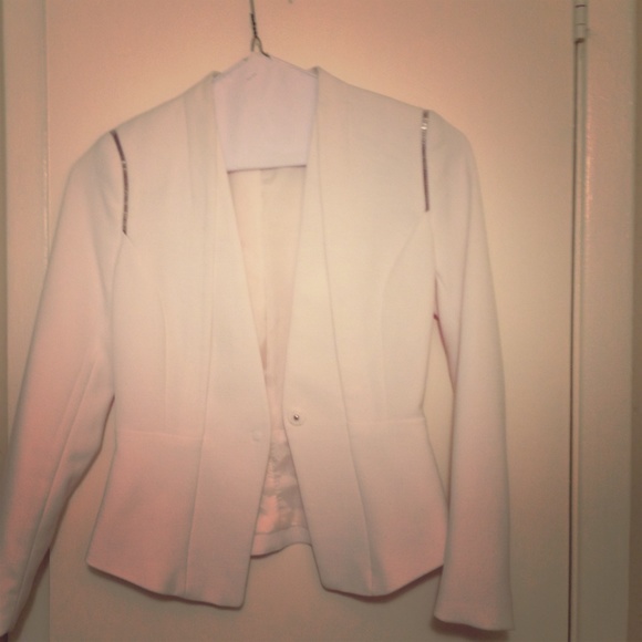 White/cream H&M blazer