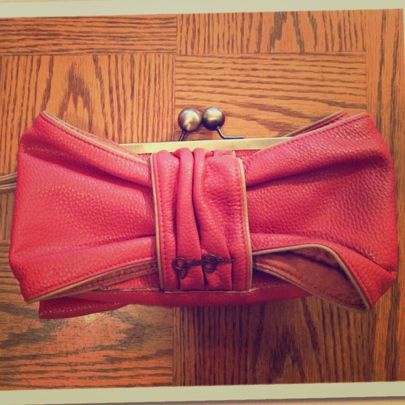 Jessica Simpson clutch