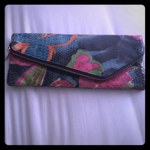 Hobo Clutch