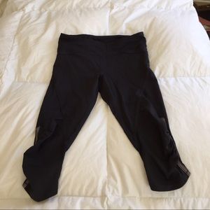 Lululemon cropped pants size 8 black