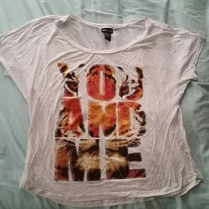 Wet Seal graphic tee
