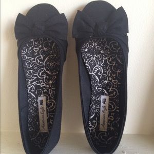 Cute American Eagle Black Bow Flats