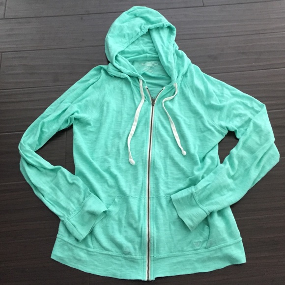 American eagle Feather weight mint green zip!