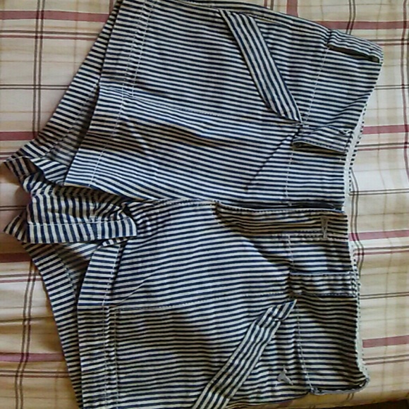 Very cute train conductor style shorts