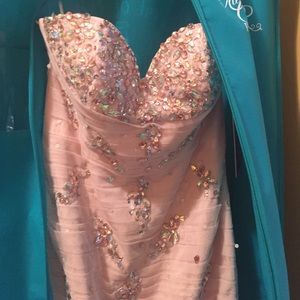 Beautiful prom dress never worn