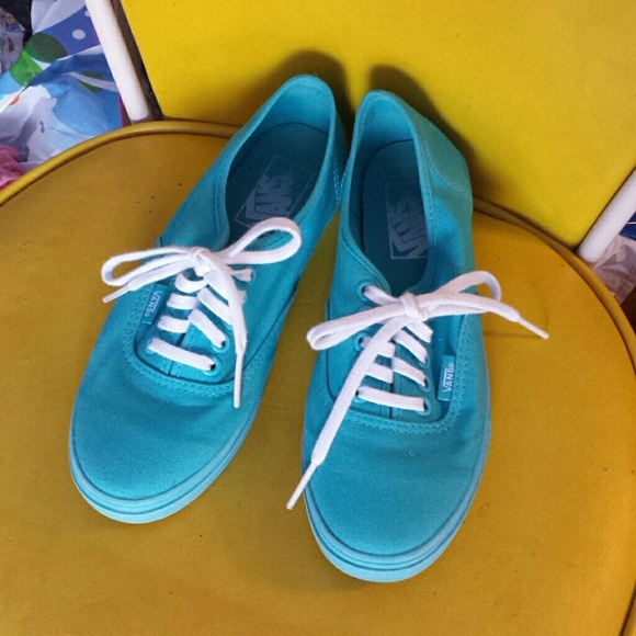 Aqua Vans!!