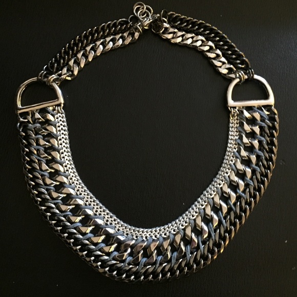 Stella and dot statement necklace