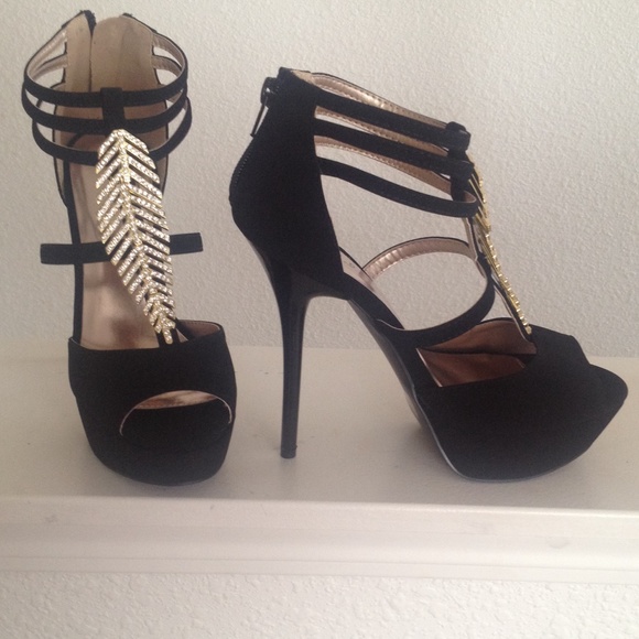 Black open toe strappy heels