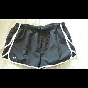 Under Armour Semi-Fitted Shorts
