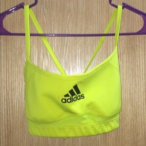 Like green sports bra