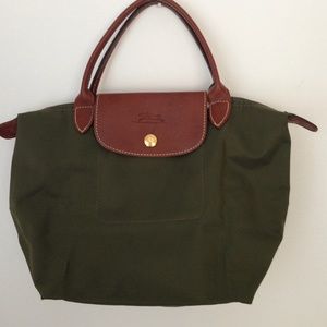 Long champ purse green and brown