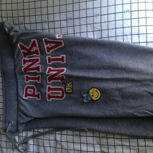 Victoria's Secret Pink uni sweats!😁