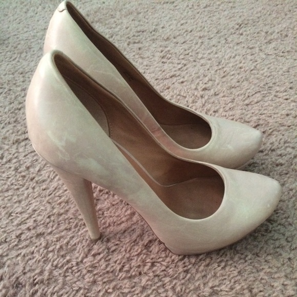 L.A.M.B. Cahoot nude/beige pumps - Picture 1 of 4