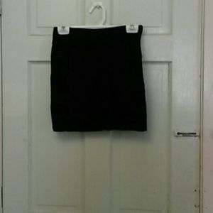 Black mini pencil skirt