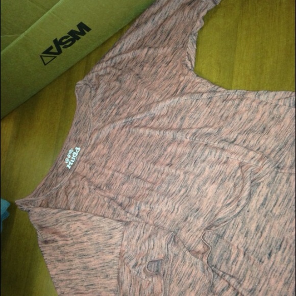 Tops Bundle! - Picture 3 of 3