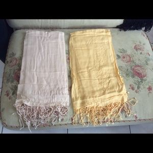Set of 2 shawls perfect condition