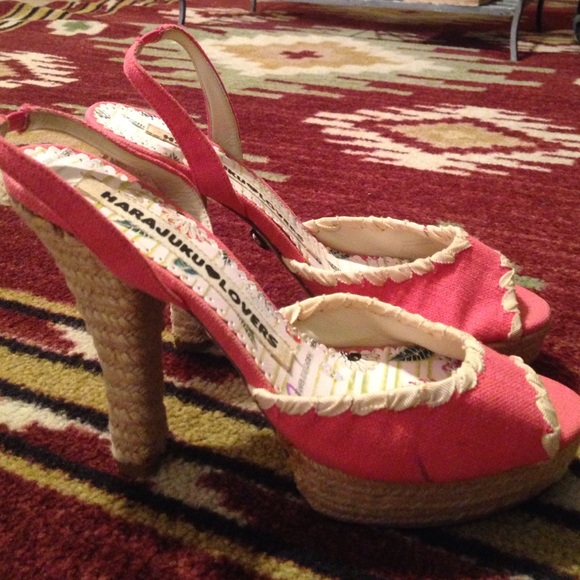 Heels - Picture 2 of 3