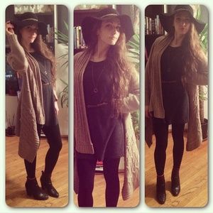 Black gold floppy hat