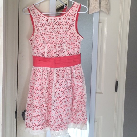 Forever 21 pink lace dress