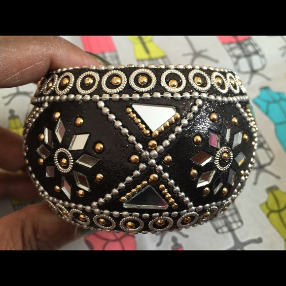 Bracelet - Picture 2 of 2