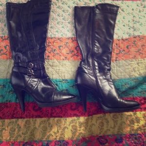 Fall weather is here! Awesome Knee High Boots 🍁