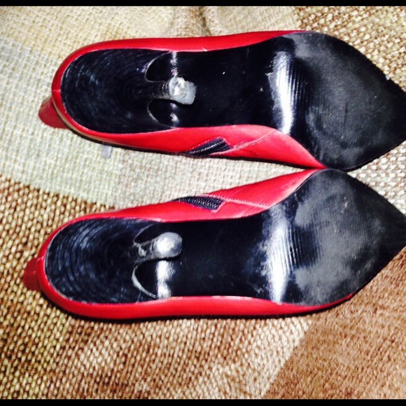 Hot Red Pointed Toe Ankle Boots - Picture 4 of 4