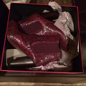 Juicy couture boots
